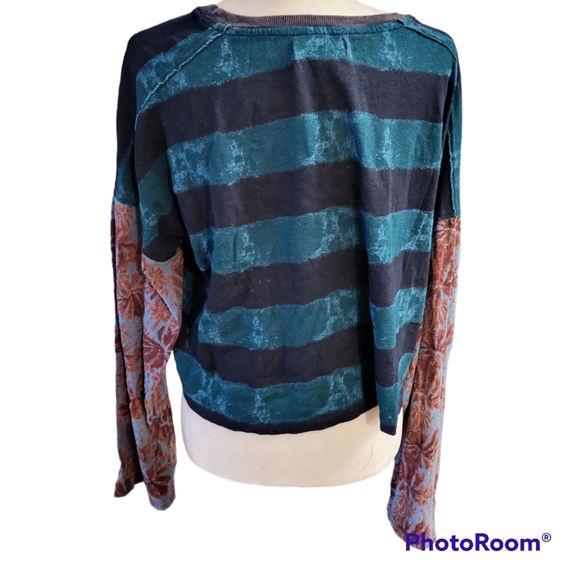 🎉HP🎉🆕️Free People Jamie Patchwork Cropped Long Sleeve Tee - Picture 8 of 9
